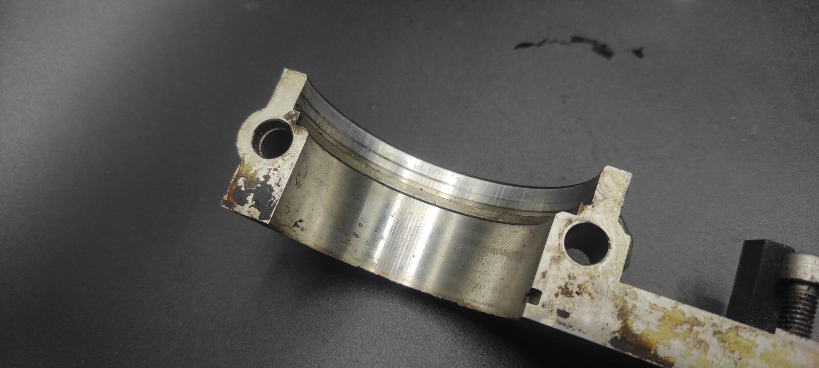 Alfa Romeo GT 2.0 JTS 122kW 2005 Engine Cylinder Head Camshaft Mount 605862168