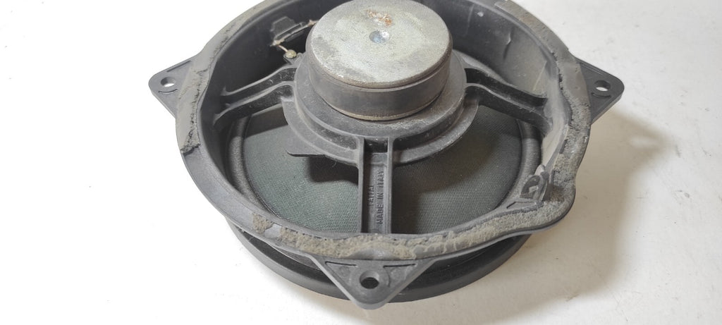 Alfa Romeo 147 1.9JTD 8V 85kW Diesel 2003 Interior Door Speaker