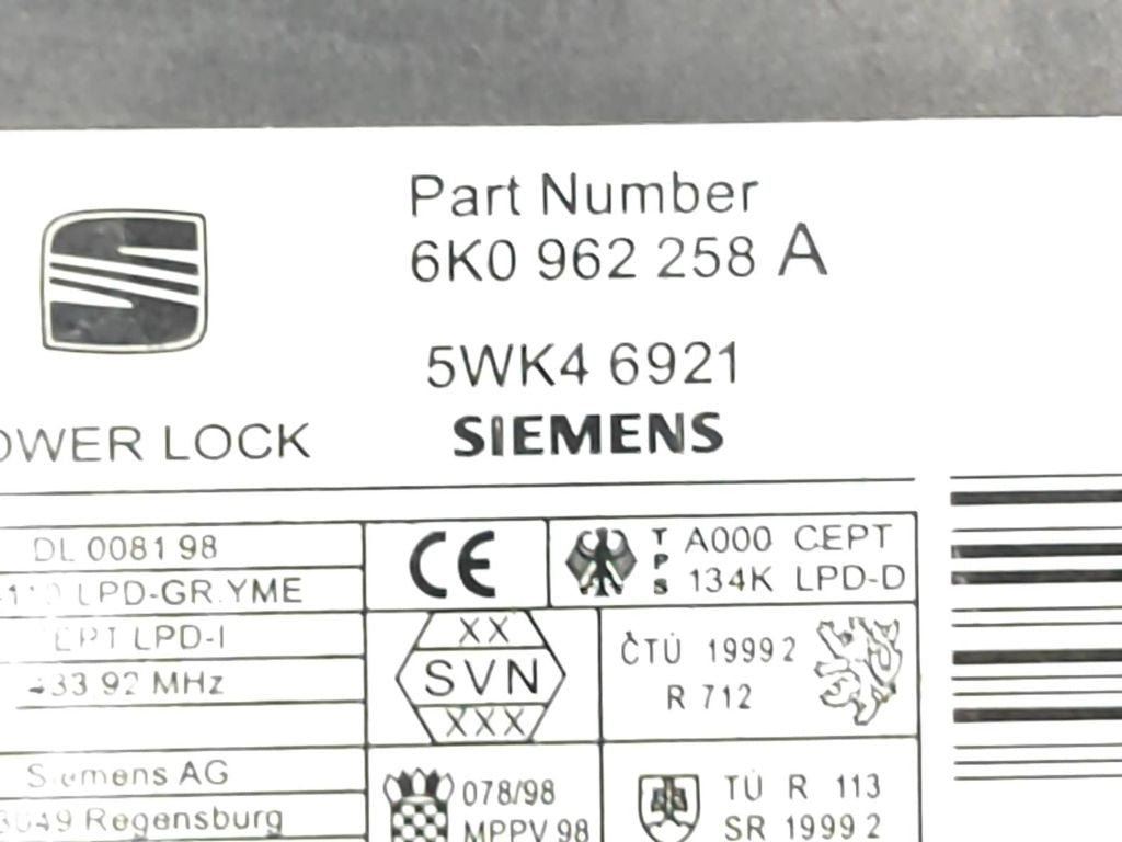 Seat Cordoba 6K 1998 Comfort convenience body control module 6K0962258A 