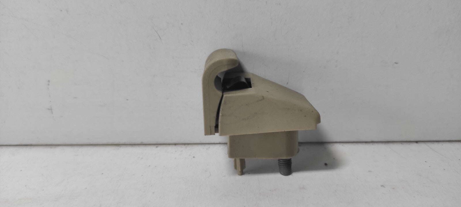 Alfa Romeo 166 2.4JTD 2002 Front Sun Visor Clip / Bracket /Mount