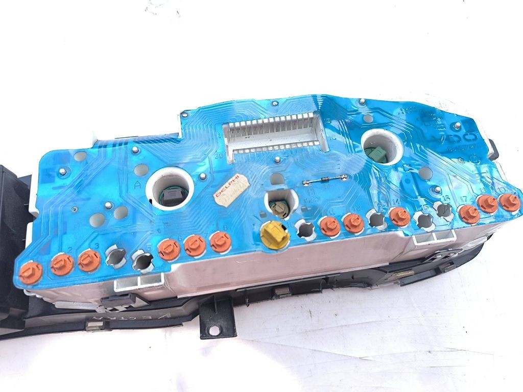 Opel Vectra B 2000 Diesel speedometer instrument cluster 09134528LS 