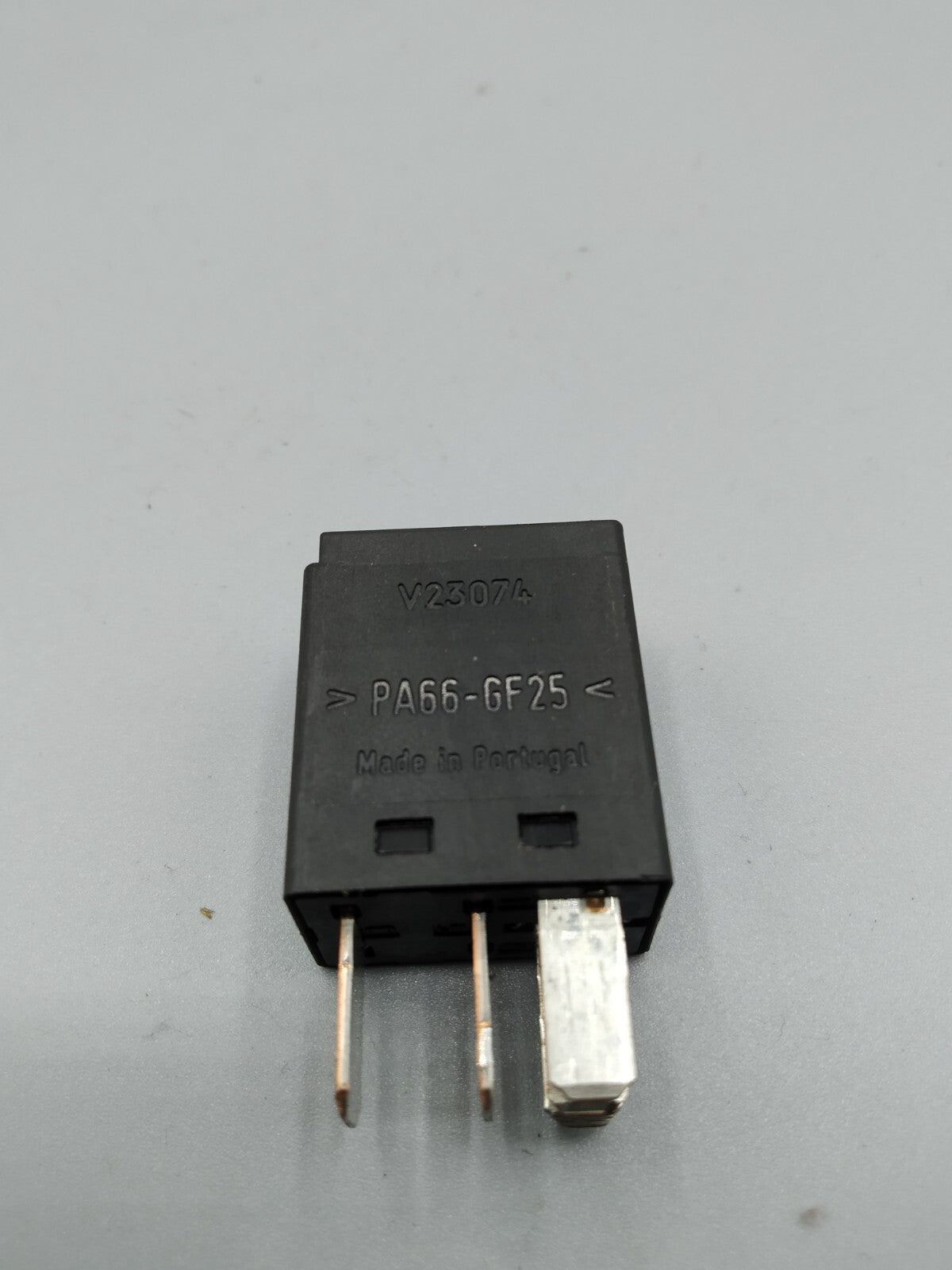 Ford Focus MK1 1.6i 74kW 1999 Relay Control Unit Module F57B14B192AA