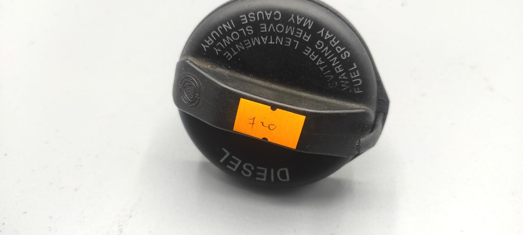 Alfa Romeo 156 SW 2.4JTD 110kW 2002 Diesel Fuel Tank Cap Flap Cover