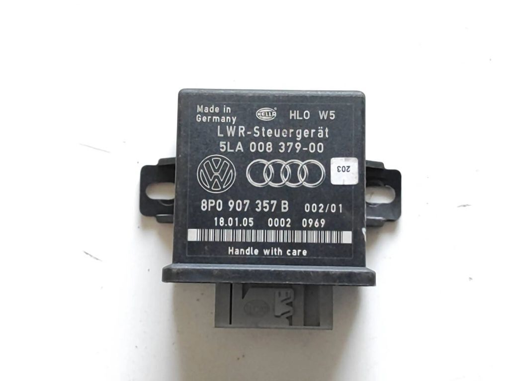 Audi A4 S4 B7 8E 8H 2006 Light control module unit LCM 8P0907357B 