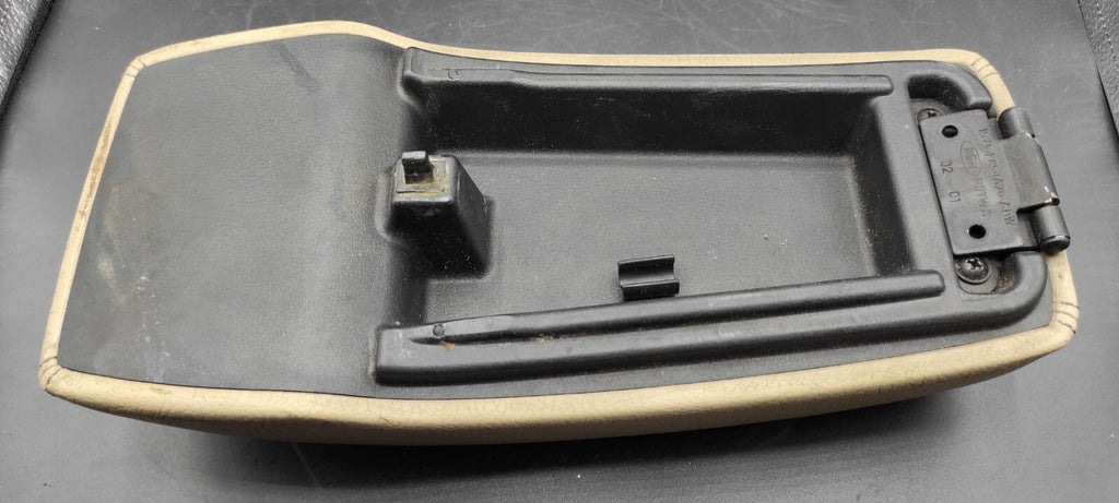 Ford Mondeo MK3 2.5 V6 2004 LHD Center Console Leather Armrest