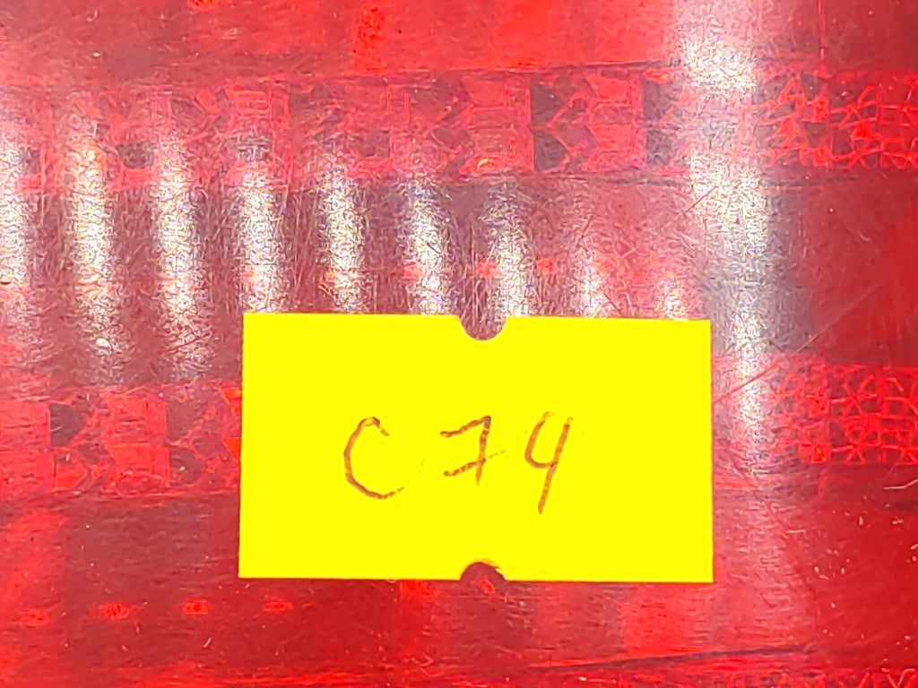 Kia Carnival 2003 LHD Rear Right Side Taillight Lamp Light 1K53A51140R
