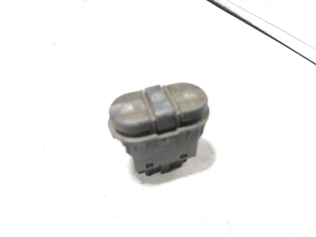 Seat Alhambra Mk1 1999 Electric window control switch 7M0959855B 