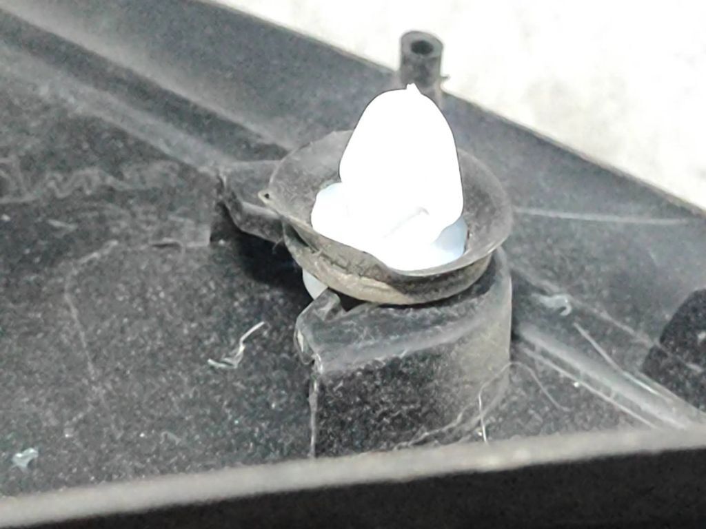 Opel Meriva B 2014 Front Right fender wing end trim 13362871 