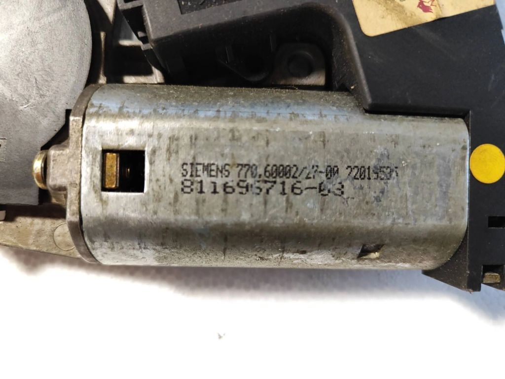 BMW 5 E39 520i 1999 Sunroof electric motor actuator 8377939 