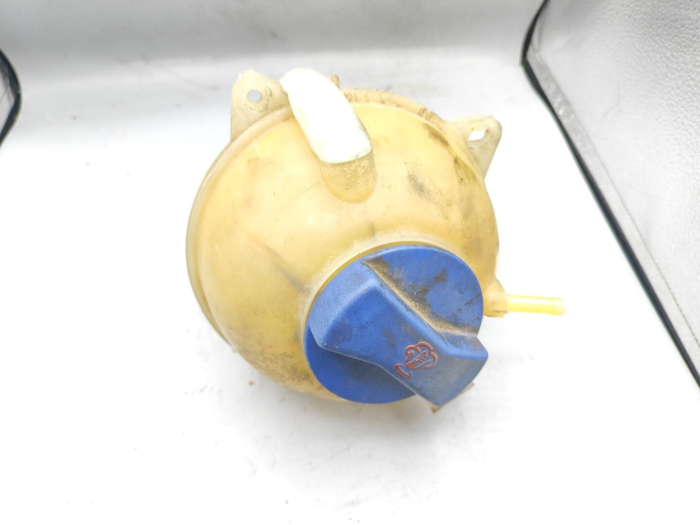 Volkswagen VW GOLF MK4 2001 Overflow expansion coolant tank 1J0121403