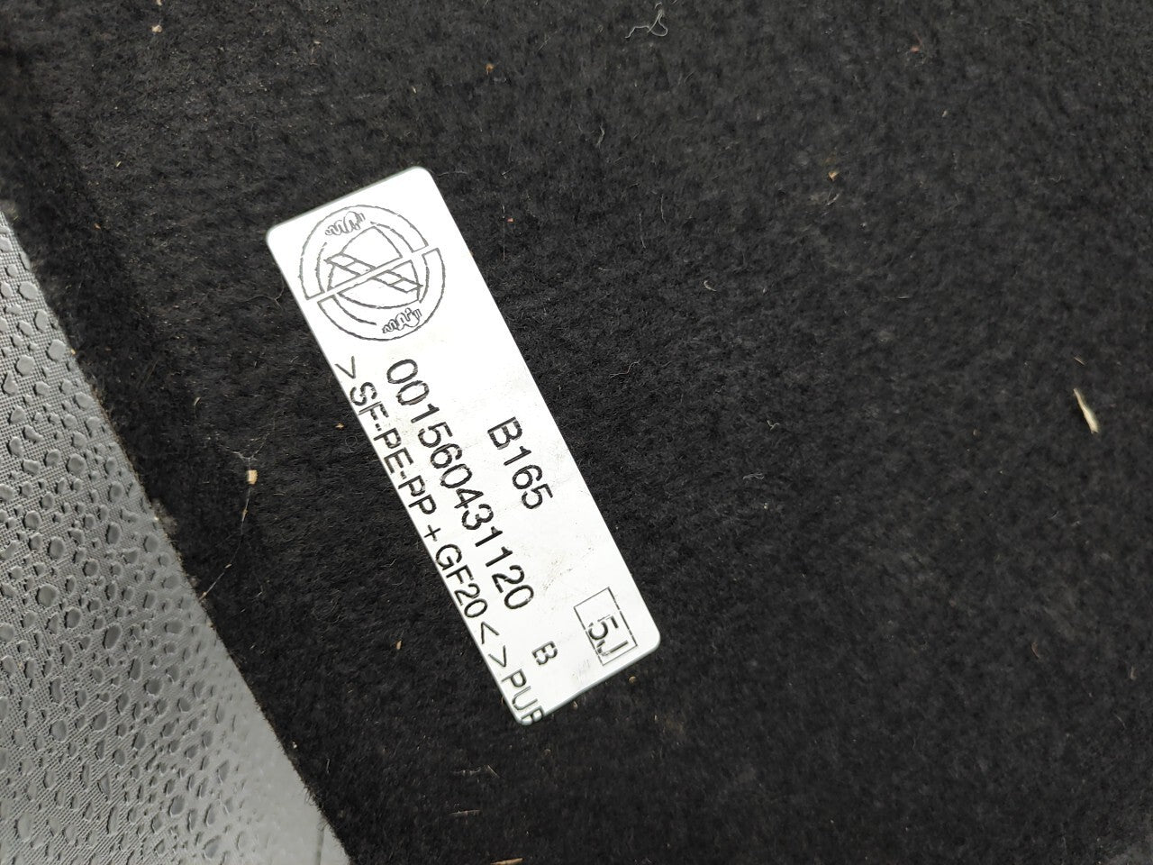 Alfa Romeo GT 2008 Rear Tailgate Trunk BOSE Trim Cover Carpet 1560431120