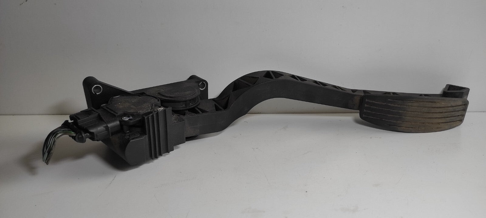 Alfa Romeo 147 1.9JTD 2008 LHD Throttle Gas Pedal 60597343 0281002380