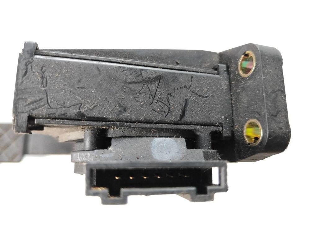 Volkswagen VW Golf IV 2003 Diesel accelerator throttle pedal 1J1723503T 