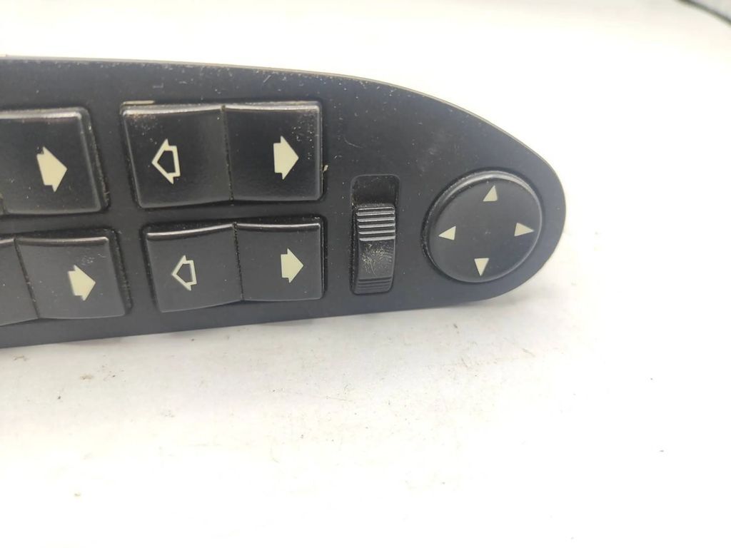 BMW 5 E39 2001 LHD Front Electric window control switch button 8380646 
