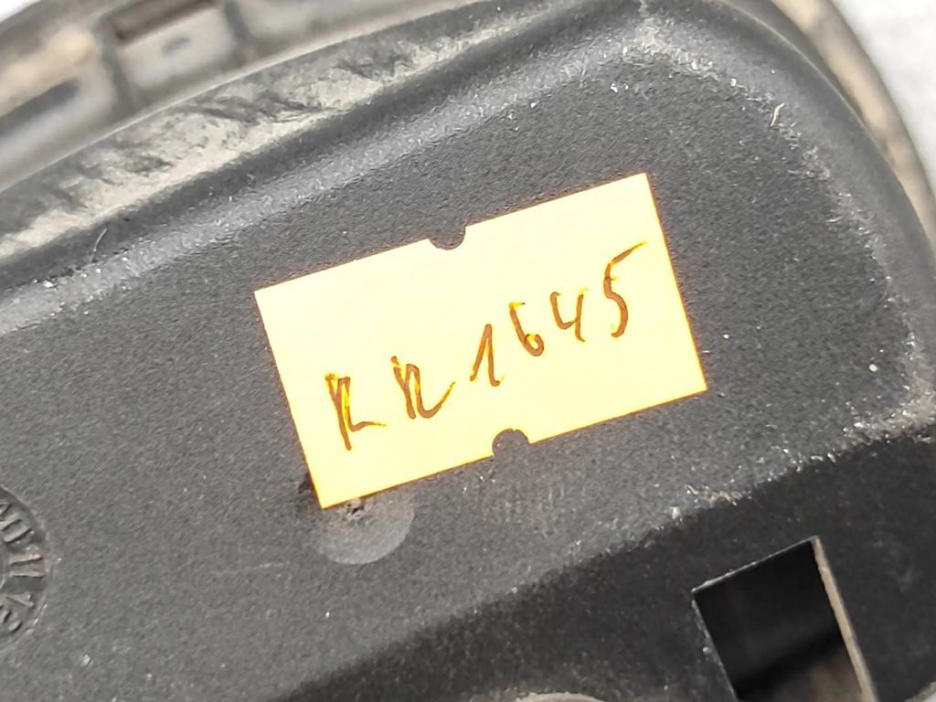 Alfa Romeo 147 1.9JTD 88kW 8V FL 2007 Rear door ashtray 