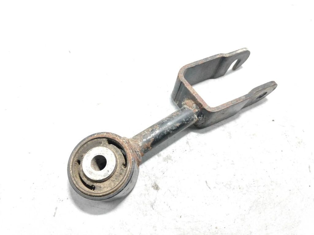 Alfa Romeo 155 1.8i 103kW 1994 Petrol Engine mount bracket 