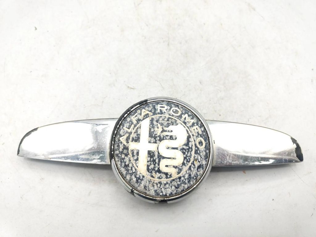 Alfa Romeo 147 Facelift 2007 Front bumper upper radiator grill LS383066 