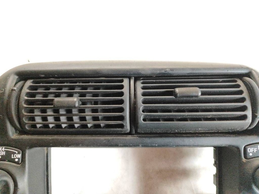 Ford Explorer 4.0 1998 Petrol dash center air vent grill F67B7804302DW 