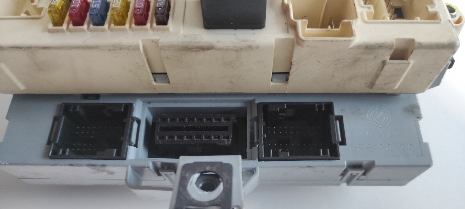 Alfa Romeo GT 1.9JTD 110kW 2004 Diesel Engine Fuse Box Module 60684628