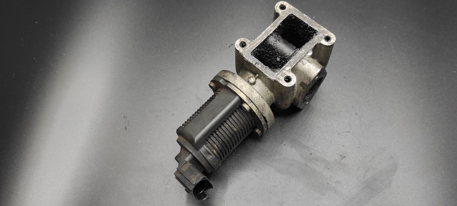 Alfa Romeo GT 1.9JTD 110kW 2005 Diesel Engine EGR Valve 55204250