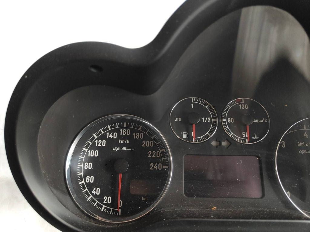 156071228 Alfa Romeo 147 2005 LHD Diesel speedometer instrument cluster 