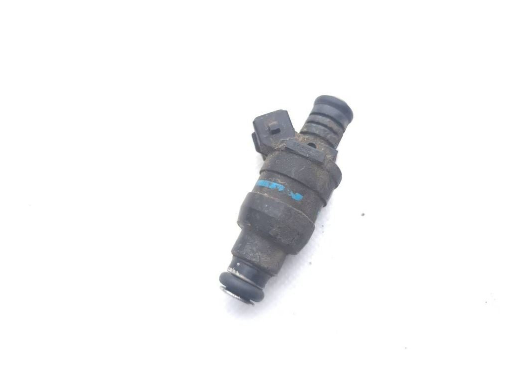 BMW 3 318i E36 1993 Petrol fuel injector 1731357 
