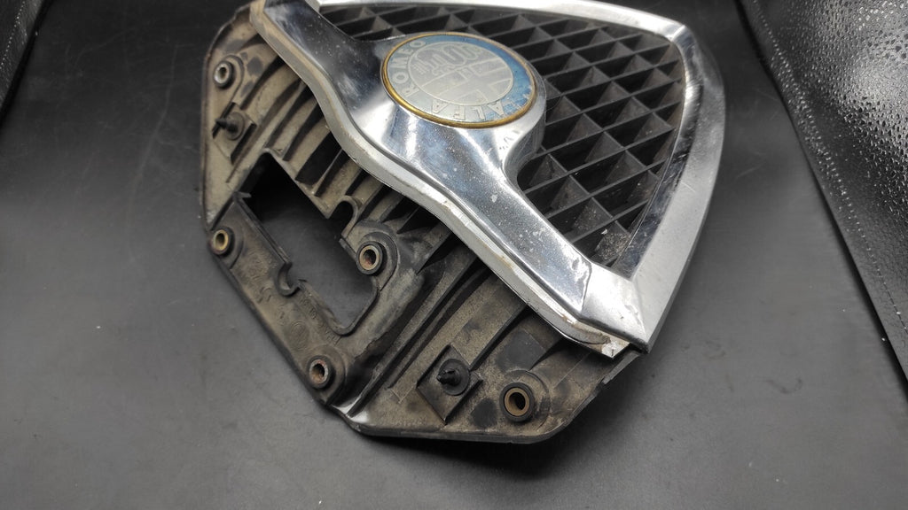 Alfa Romeo 156 SW 2.4JTD 110kW 2000 Front Middle Radiator Grill 60620929