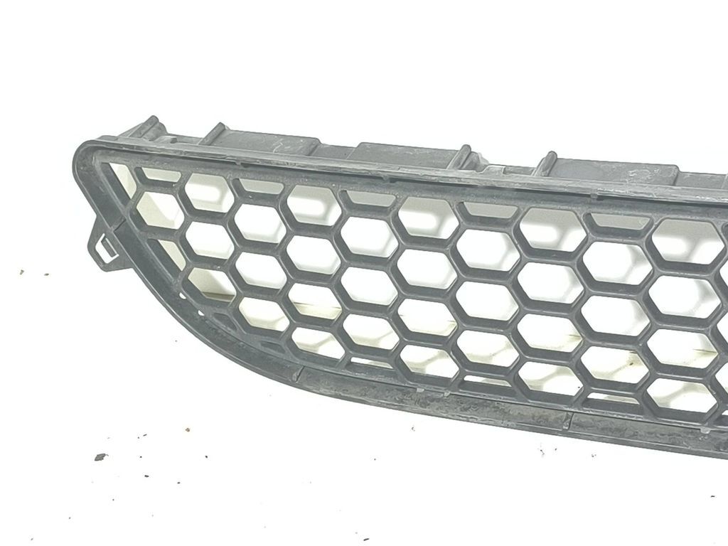 Volvo S60 2012 Front bumper lower grill 30795021 