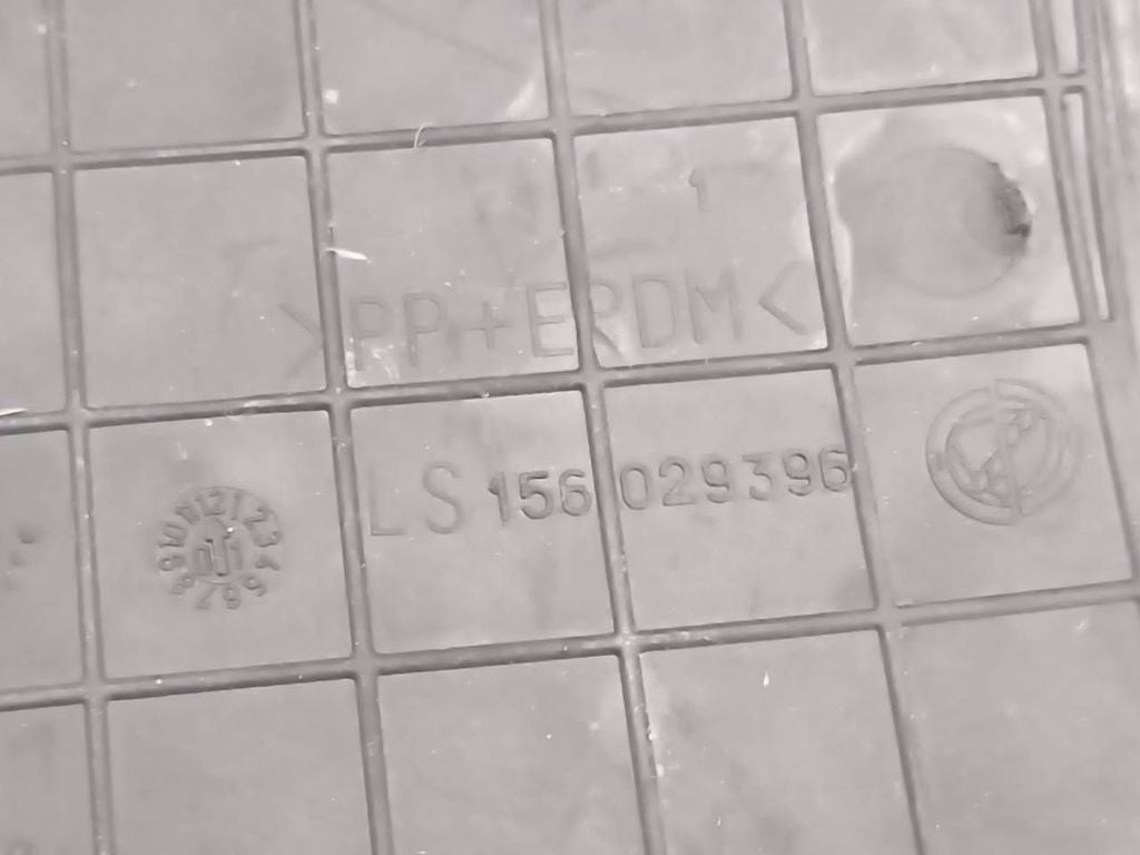 Alfa Romeo 156 2005 Dashboard storage box compartment pad 156029396 