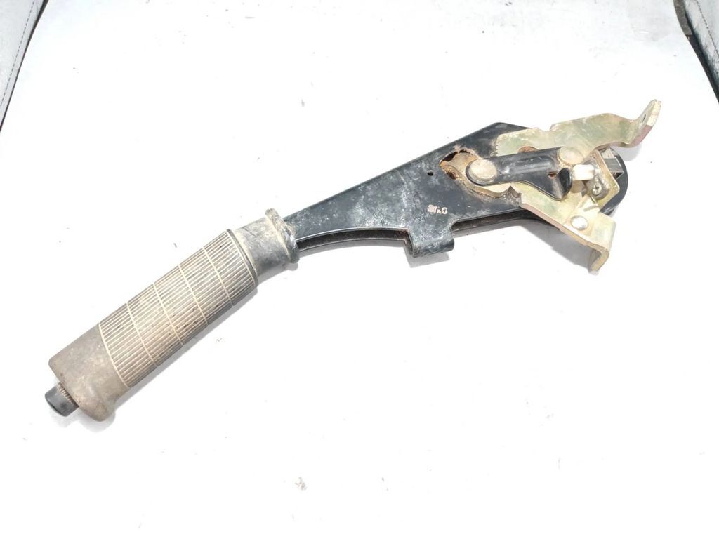 Alfa Romeo 155 1.8TS 103kW 1994 Handbrake parking brake lever assembly 