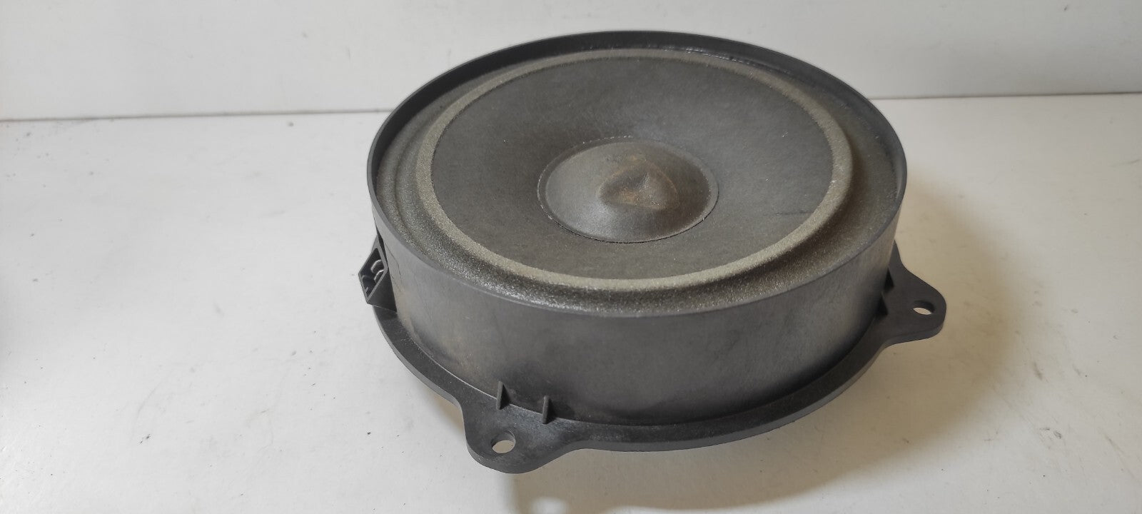 Alfa Romeo 147 1.9JTD 8V 85kW Diesel 2002 Interior Door Speaker