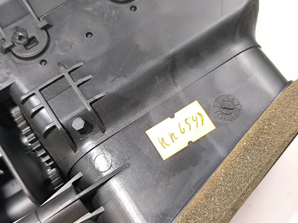 BMW 5 E60 E61 2008 dash center air vent grill 6910734 