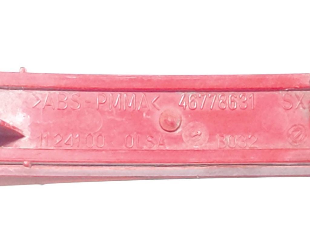 Alfa Romeo 147 2005 Rear Left Bumper light reflector 46778631 