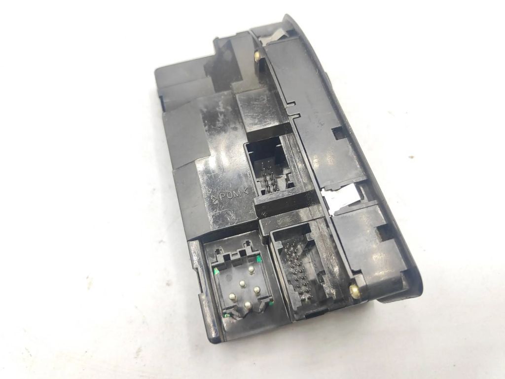 BMW 5 E39 530D 2003 LHD Front Electric window control switch 6904306 