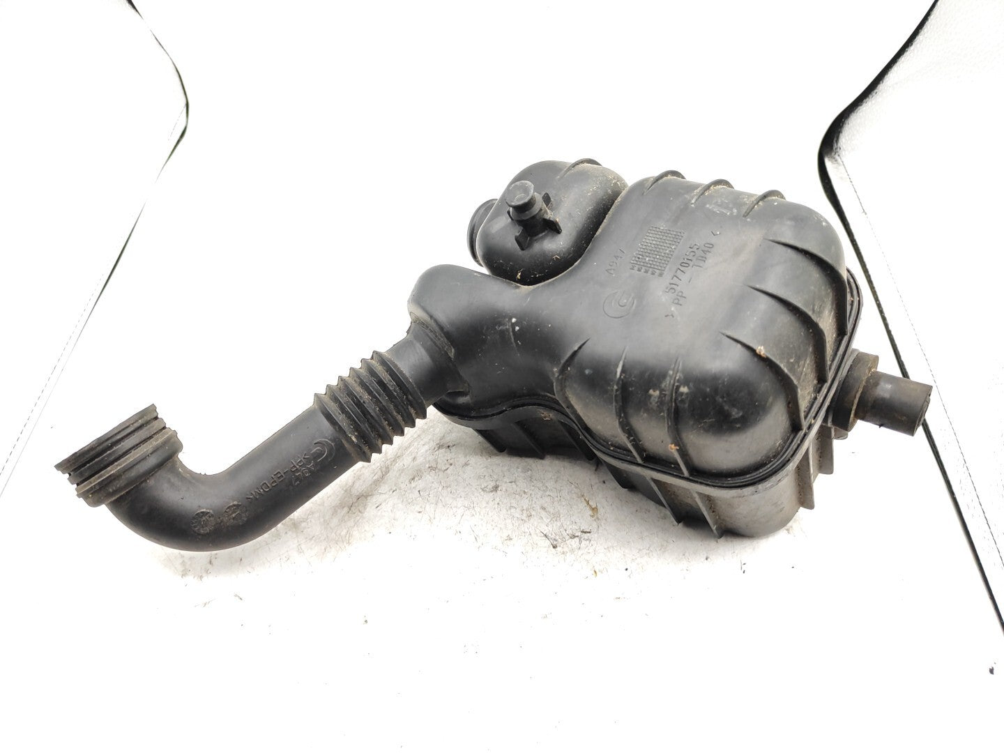 Alfa Romeo 159 SW 1.9JTDM 110kW 2006 Diesel Engine Air Intake Pipe Hose 51770155