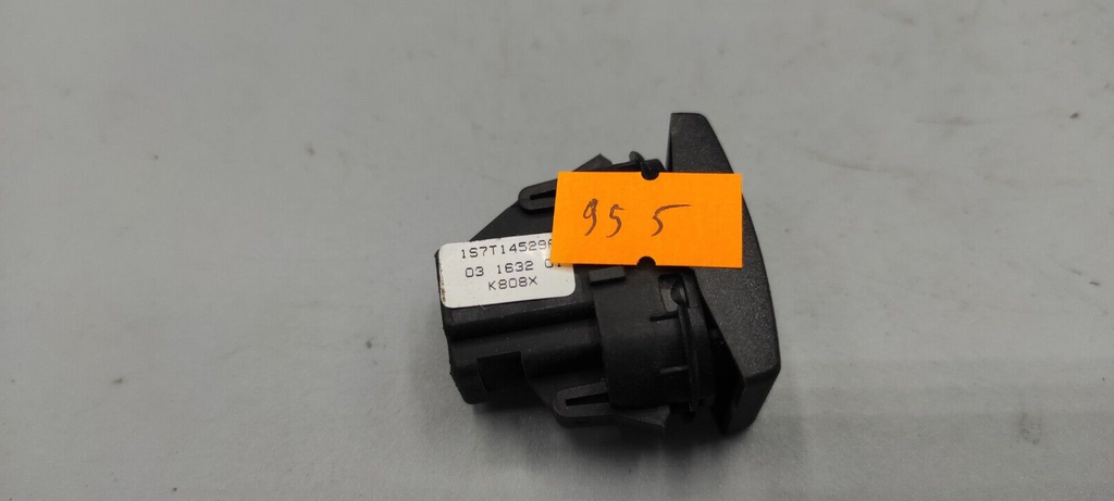 Ford Mondeo MK3 2.5 V6 125kW 2004 Electric Power Window Switch 1S7T14529AB