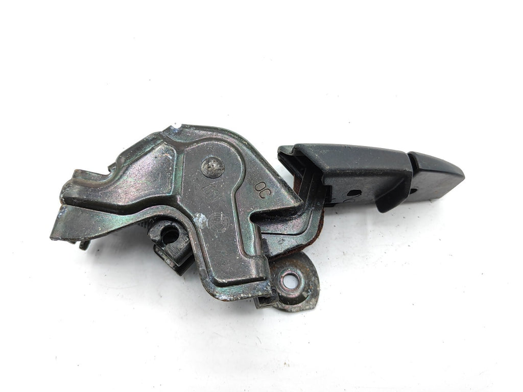 Alfa Romeo 156 2.4JTD 2001 LHD Trunk/ Boot/ Fuel Cap Release Handle