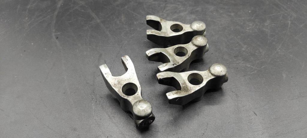 Alfa Romeo 156 2.4JTD 110kW 2003 Diesel Engine Injector Clamp Mount Bracket Set