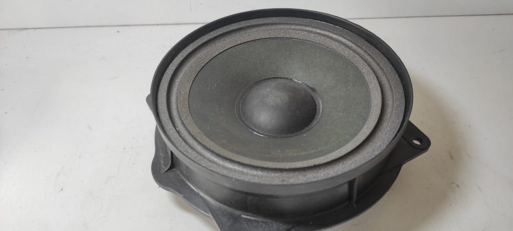 Alfa Romeo 147 1.9JTD 8V 85kW Diesel 2003 Interior Door Speaker