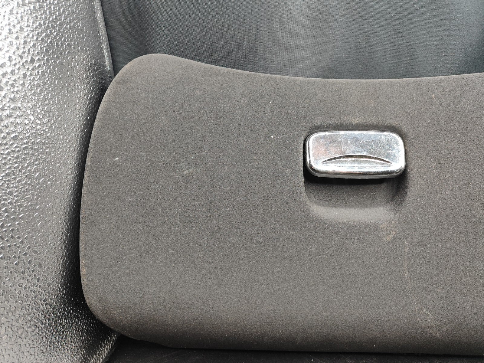 Alfa Romeo 147 1.6 TS 88kW Petrol 2006 LHD Front Right Dashboard Glovebox