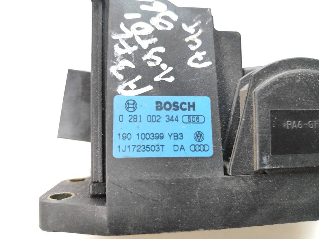 Volkswagen VW Golf IV 2003 Diesel accelerator throttle pedal 1J1723503T 