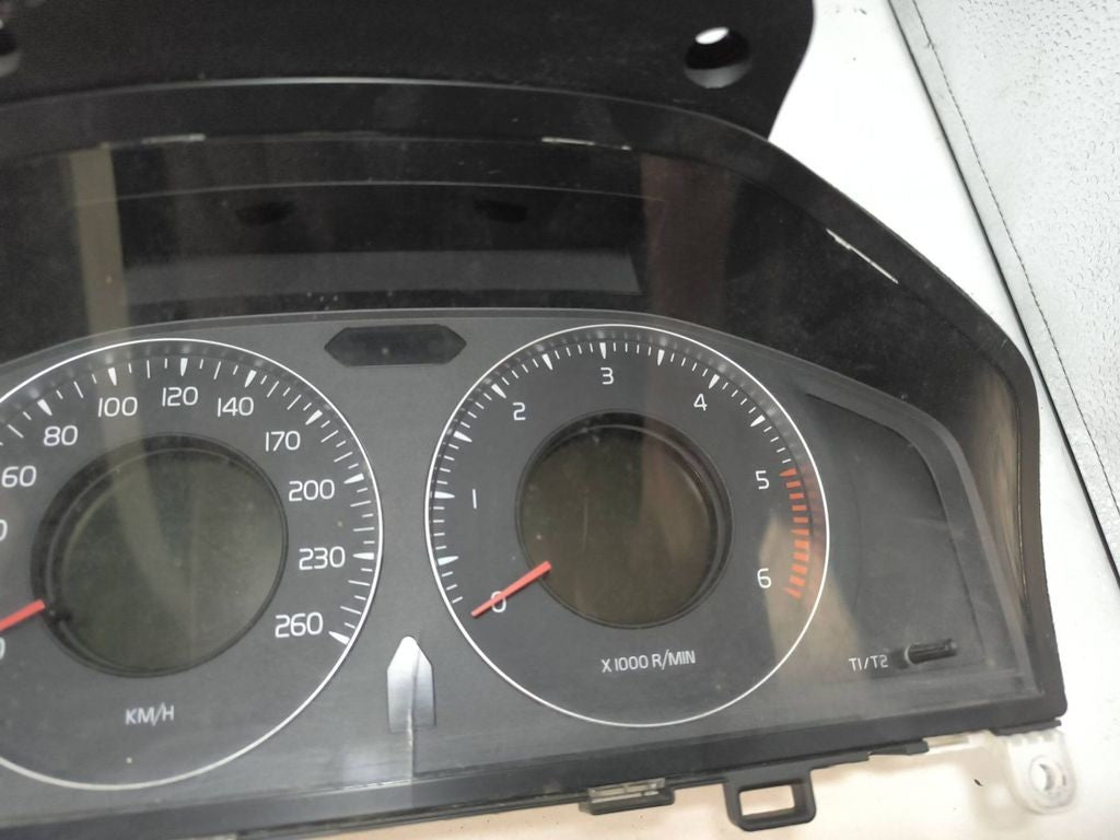 31270899AA Volvo S60 2012 Diesel speedometer instrument cluster 
