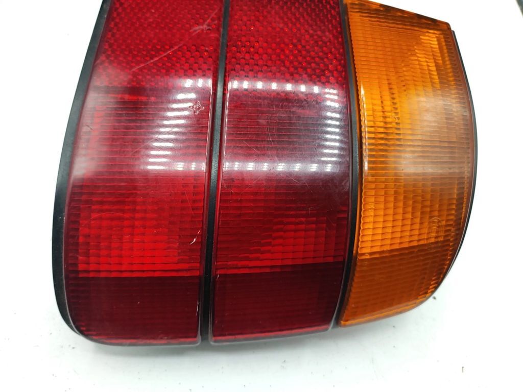 BMW 5 Series E34 1992 rear right side tail light lamp 1384010R 