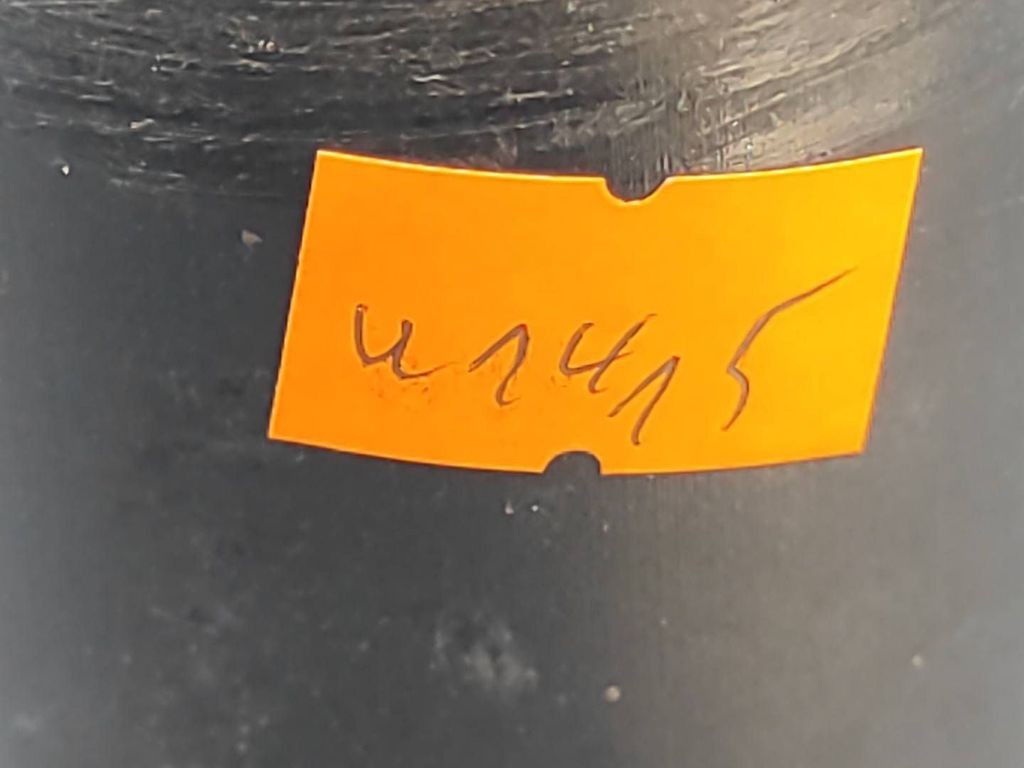 Volkswagen PASSAT B5 1996 Spare wheel bolt 3B0803899H 