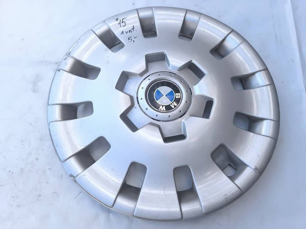 BMW 3 E46 2005 R15 wheel hub cap trim 36131094780 