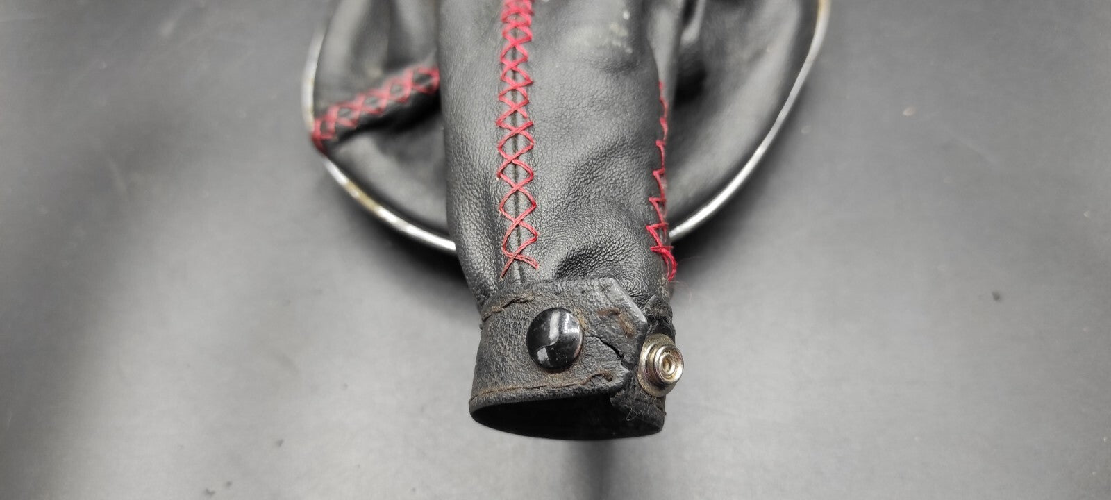 Alfa Romeo 147 1.9JTD 16V 2003 Shift Knob Surround Leather Trim Gaiter