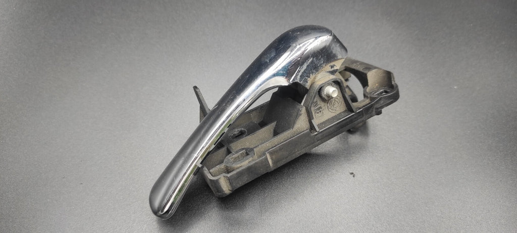 Alfa Romeo GT 1.9JTD 110kW 2005 Front Left Door Opening Inner Handle 46736147