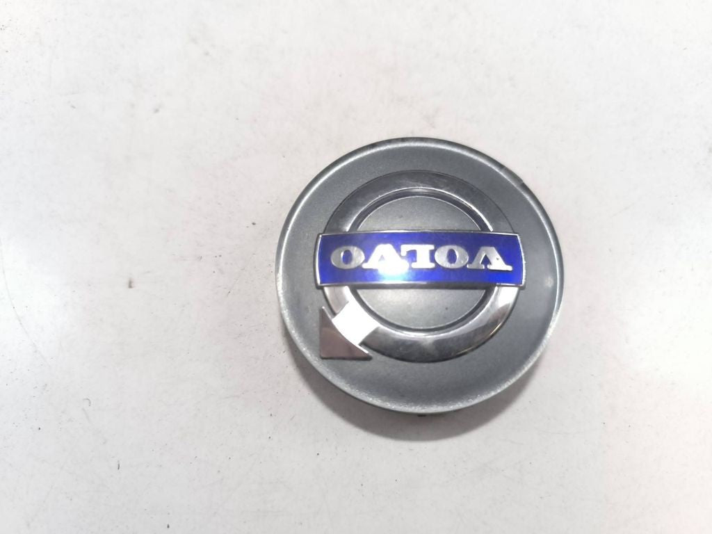Volvo V70 2002 Center wheel cap 30666913 