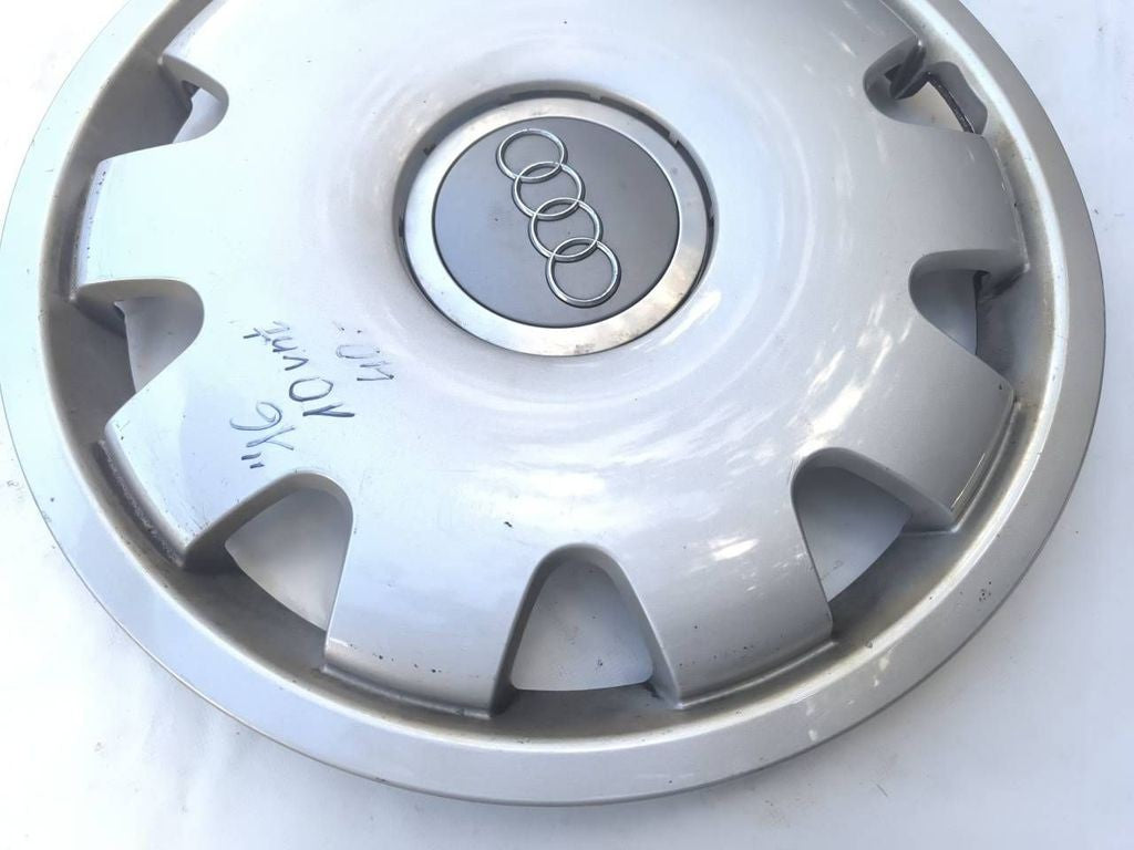 Audi A6 S6 C5 4B 2004 R16 wheel hub cap trim 4B0601147C 