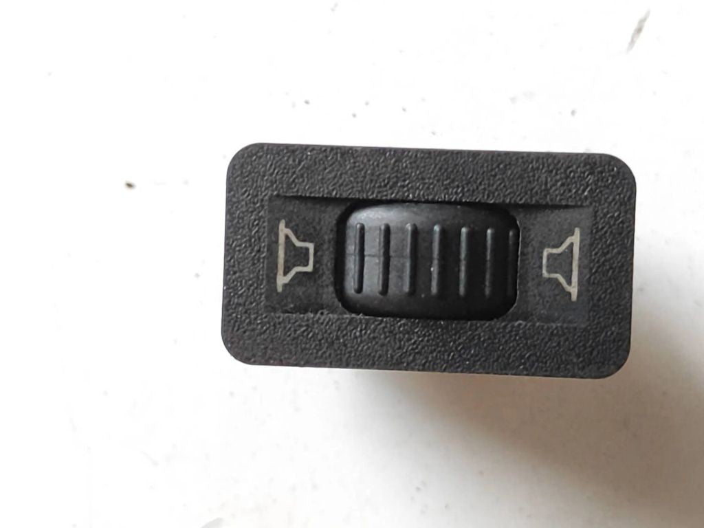 BMW 5 E34 1990 Sound control switch 1379048 